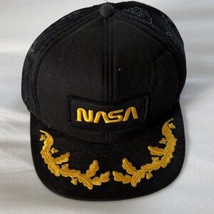 Vintage NASA Black and Gold Snap Back Trucker Baseball Cap Rare Retro
